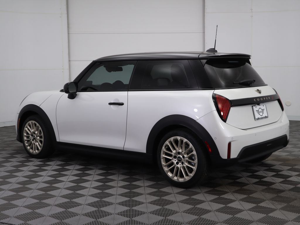 2025 MINI Cooper S 7