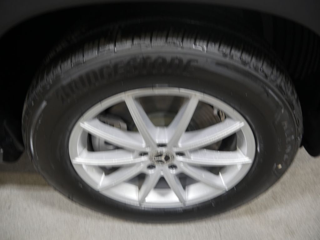 Thumbnail: 2026 Mercedes-Benz GLE - 15