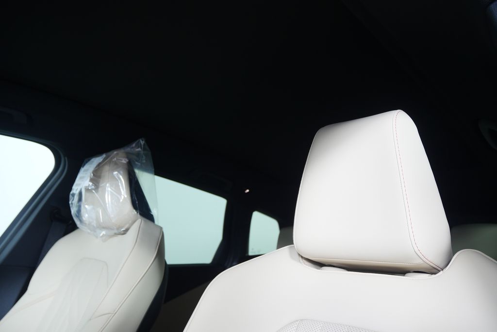 Thumbnail: 2026 BMW X3 - 12