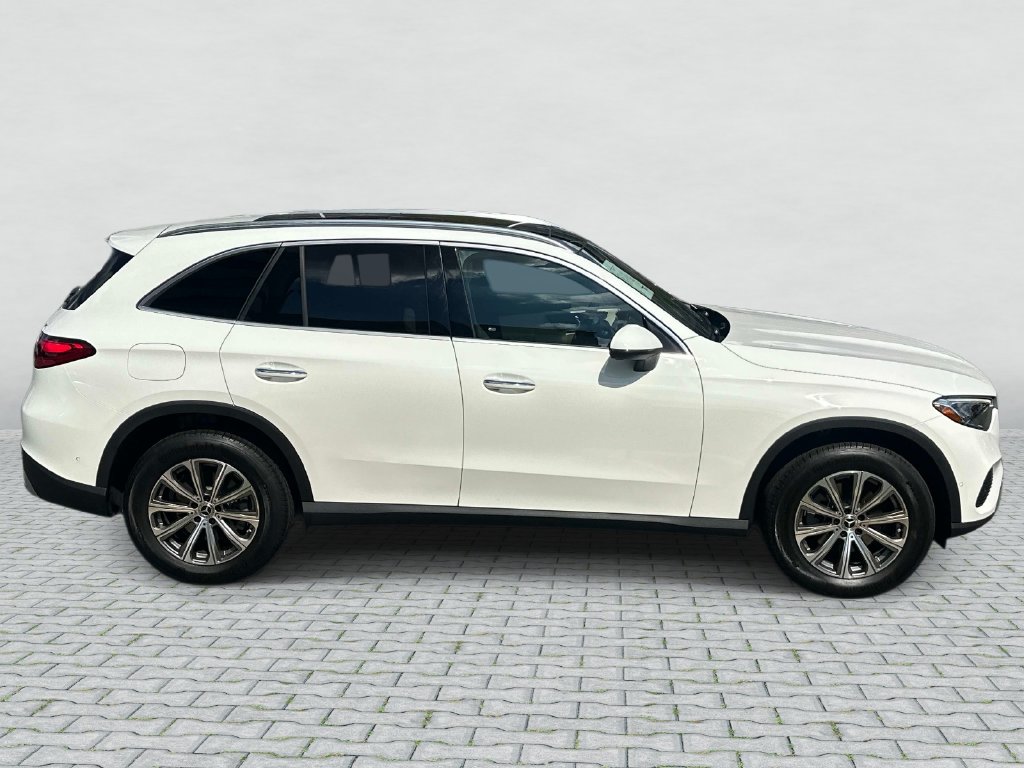 Thumbnail: 2026 Mercedes-Benz GLC - 4
