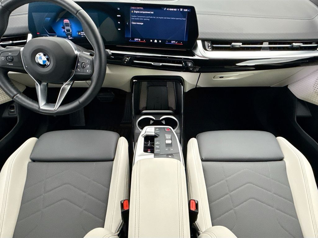 Thumbnail: 2026 BMW X2 - 13