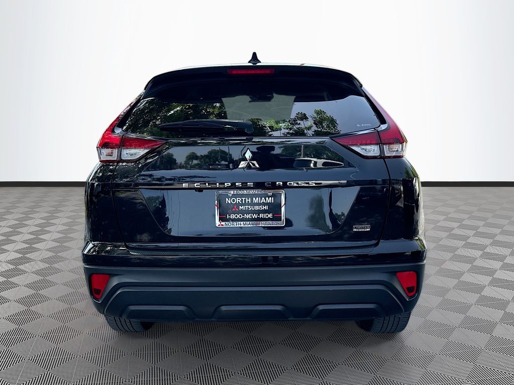 Used 2024 Black Mitsubishi LE image 6