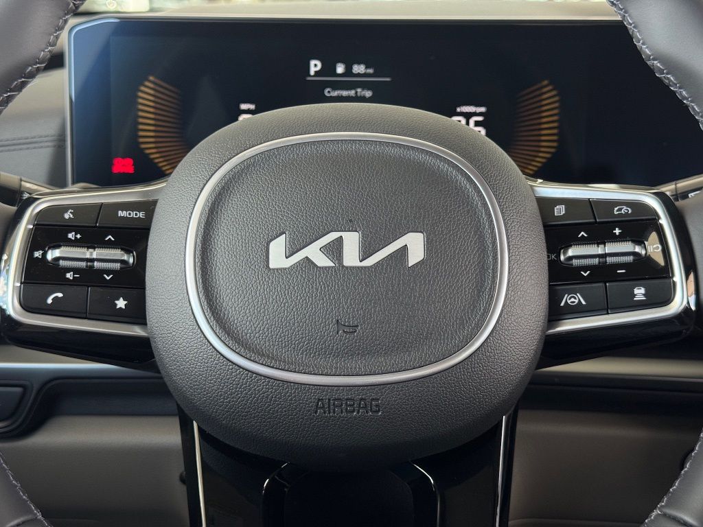 2026 Kia Carnival LXS Gray at Community Kia
