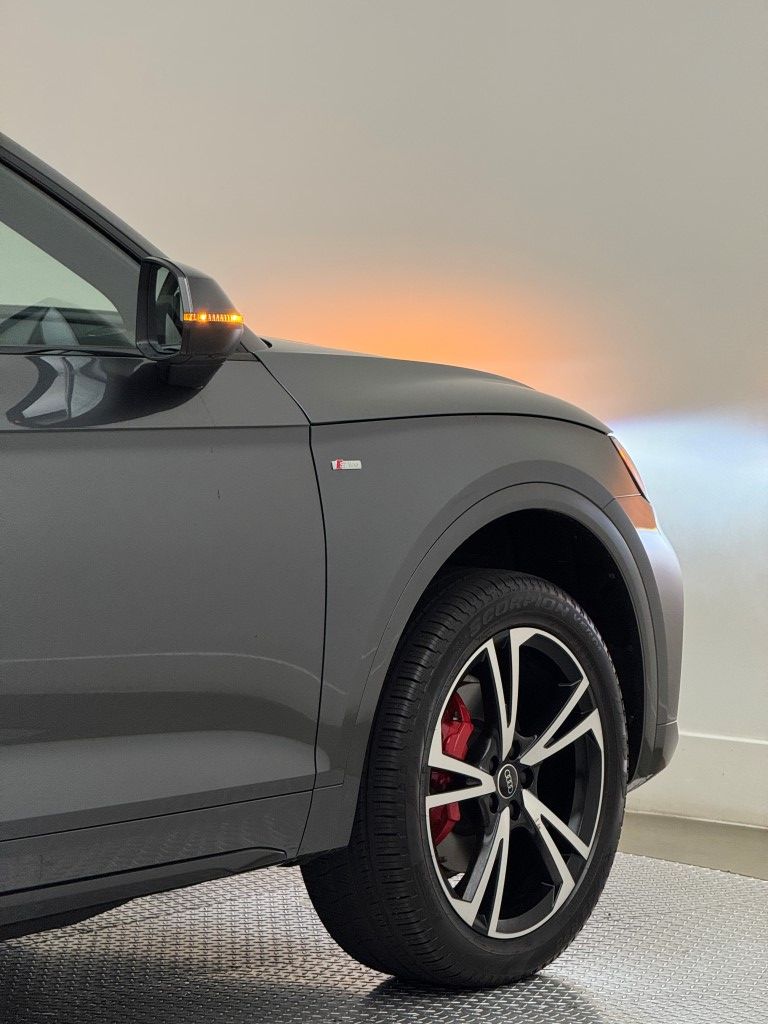 Thumbnail: 2025 Audi Q5 - 15