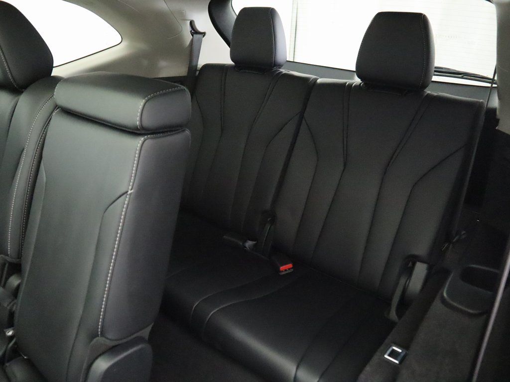 Thumbnail: 2023 Acura MDX - 24