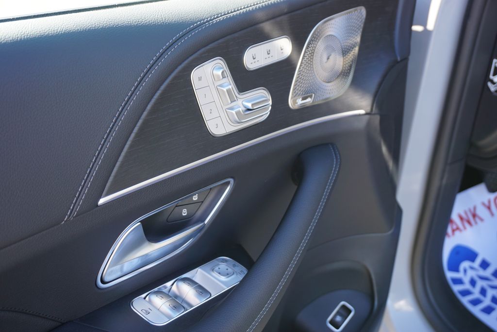 Thumbnail: 2026 Mercedes-Benz GLE - 23