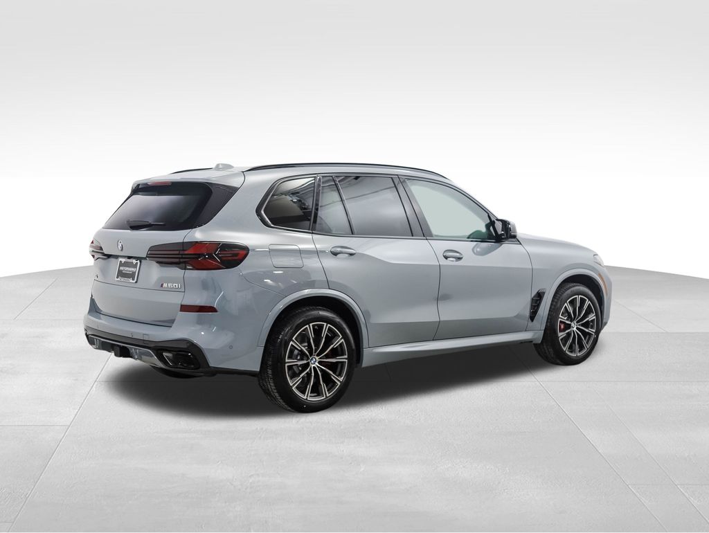 2025 BMW X5 M60i 5