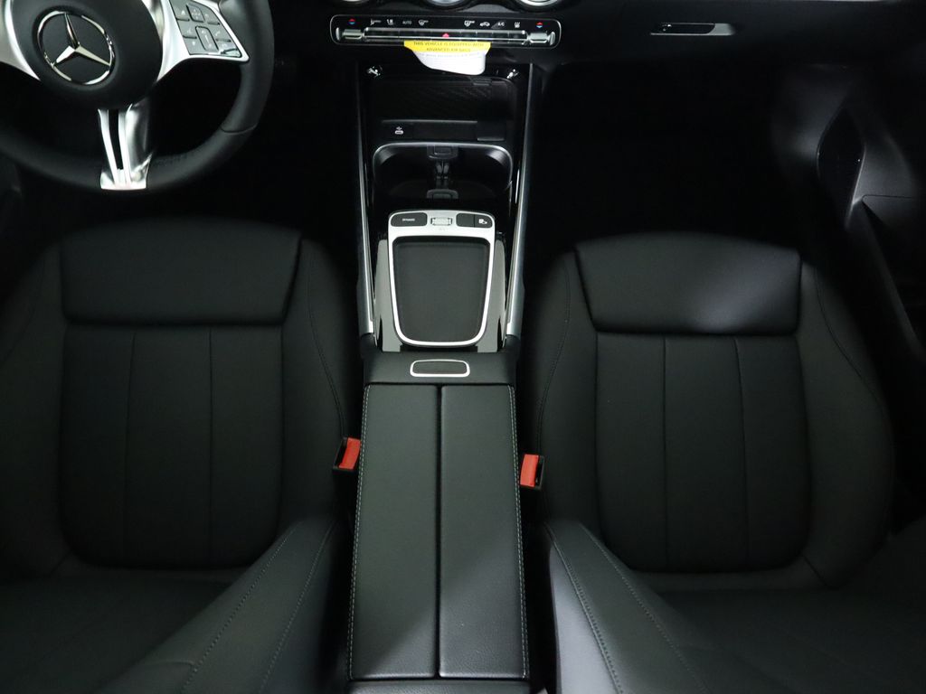 2024 Mercedes-Benz EQB 250+ 18