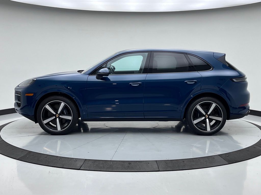 Thumbnail: 2025 Porsche Cayenne - 2