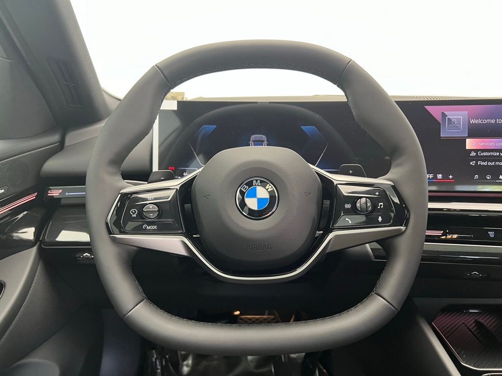 Thumbnail: 2026 BMW 5 Series - 16