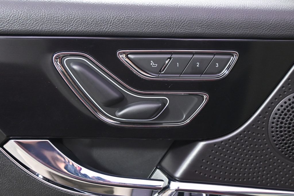 New 2026 Red Lincoln Premiere image 14