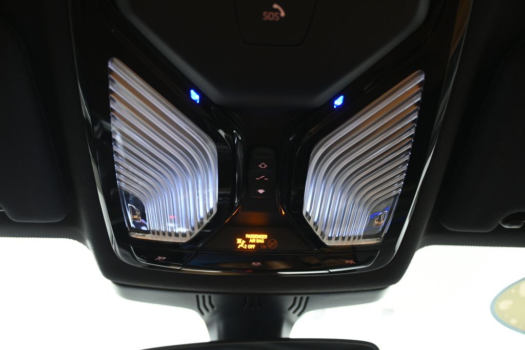 Thumbnail: 2023 BMW 5 Series - 21