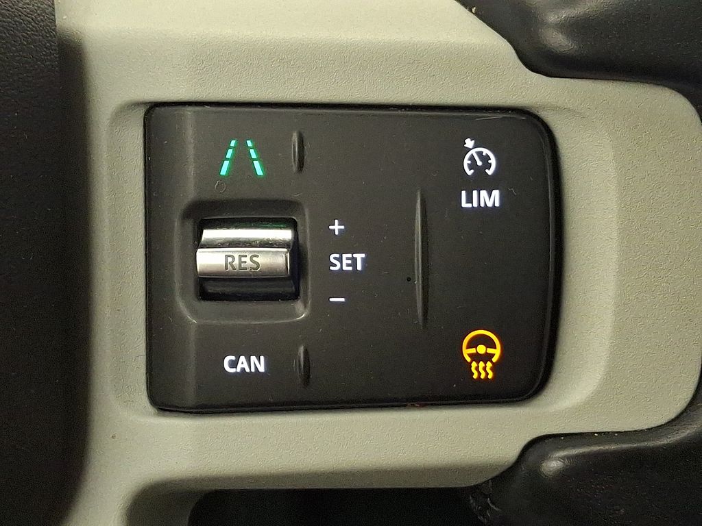 Thumbnail: 2023 Land Rover Defender - 24