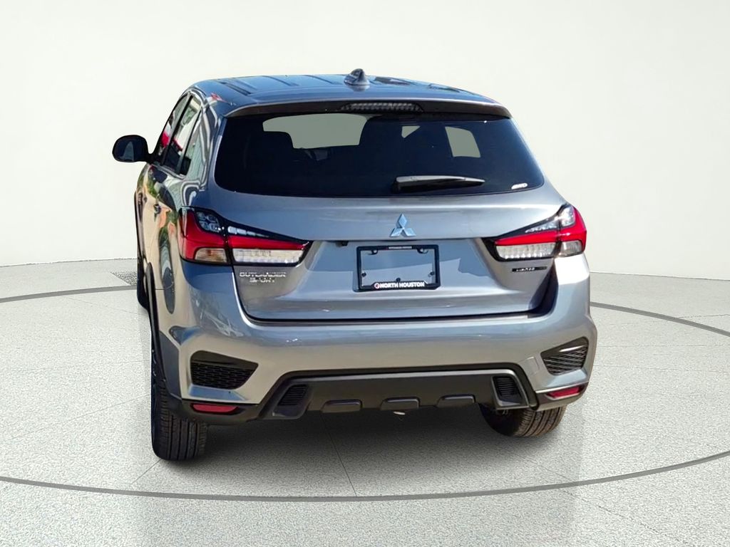 2026 Mitsubishi Outlander Sport 2.0 LE - 4