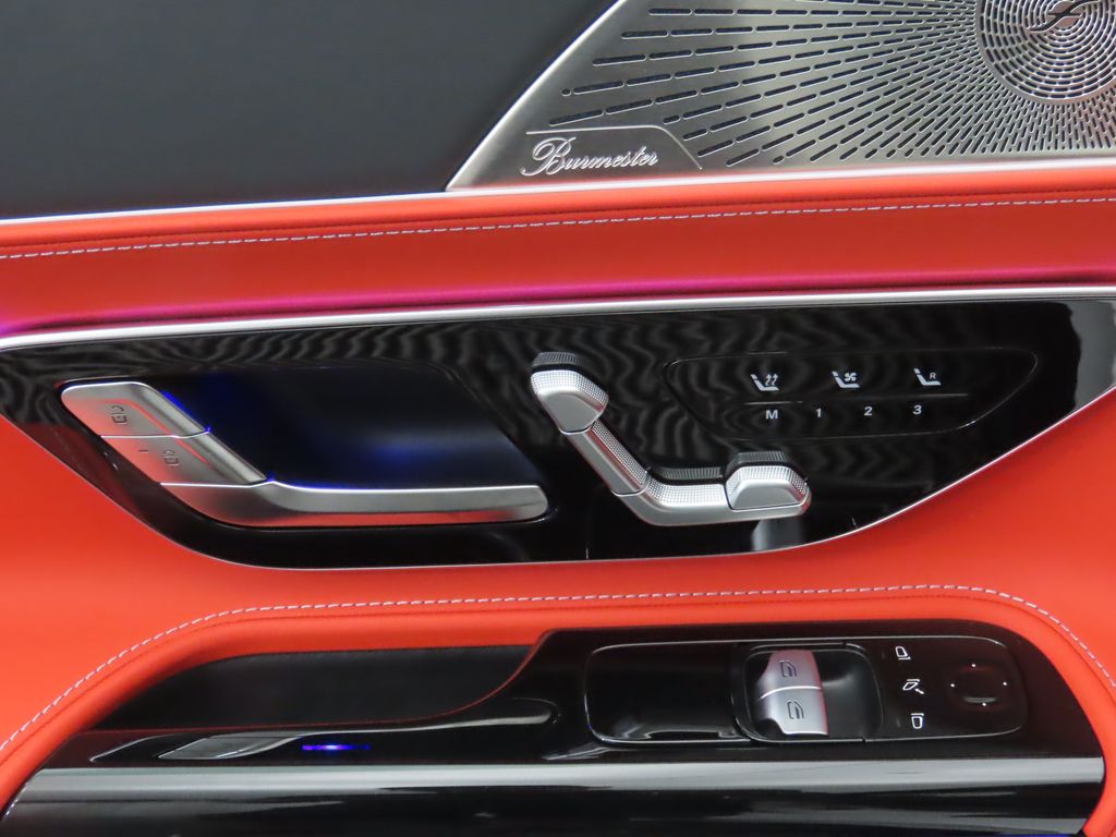 Thumbnail: 2026 Mercedes-Benz AMG GT - 23