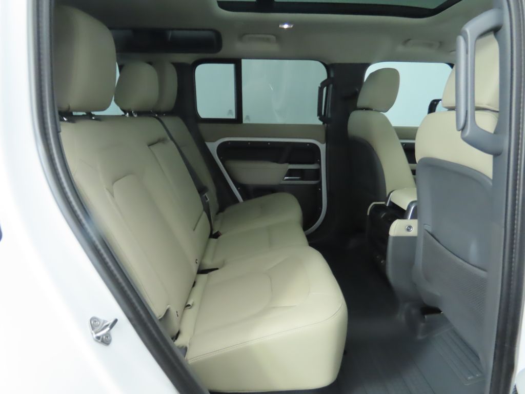 Thumbnail: 2024 Land Rover Defender - 23