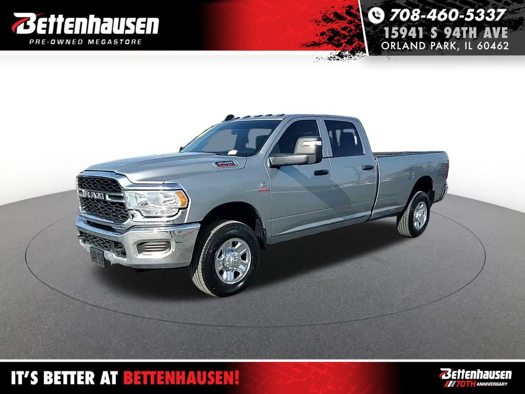 2024 RAM 3500 Tradesman Crew Cab LB 4WD