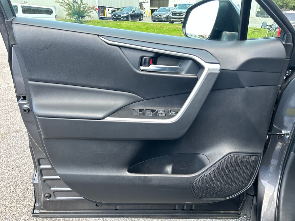 2025 Toyota RAV4 XLE Premium FWD SUV