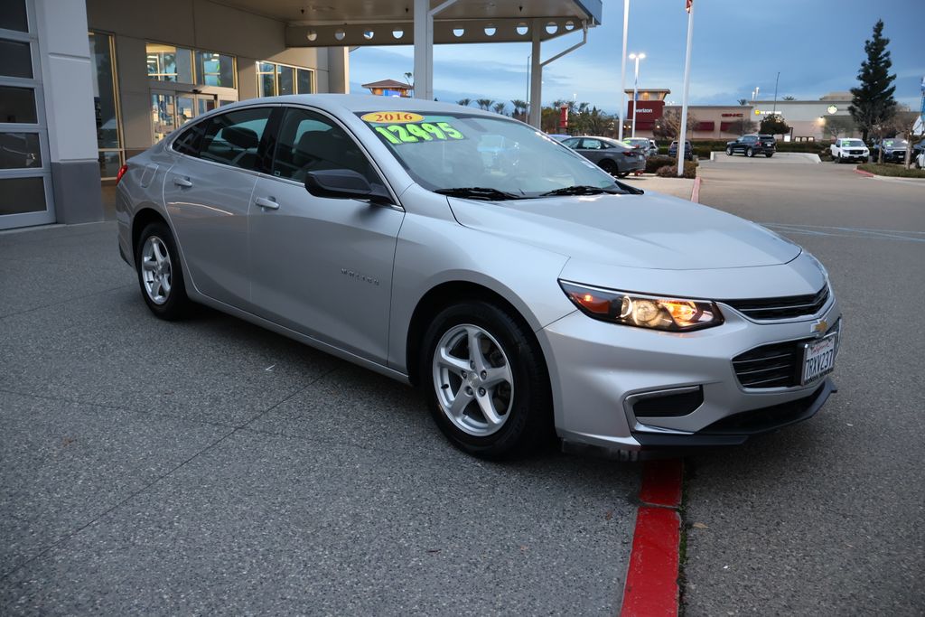 2016 Chevrolet Malibu LS 3