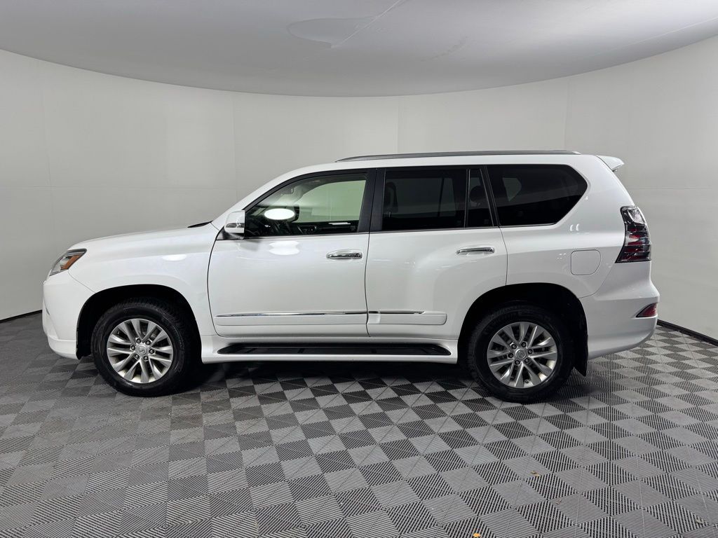 Thumbnail: 2019 Lexus GX - 8