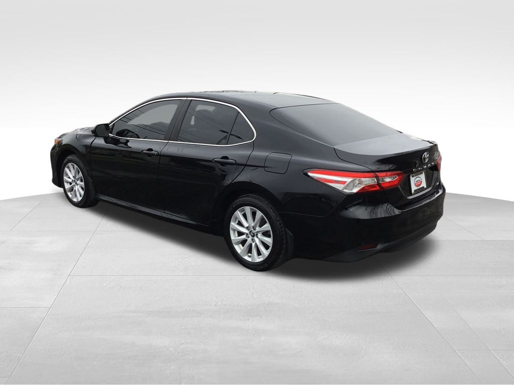 Thumbnail: 2018 Toyota Camry - 3