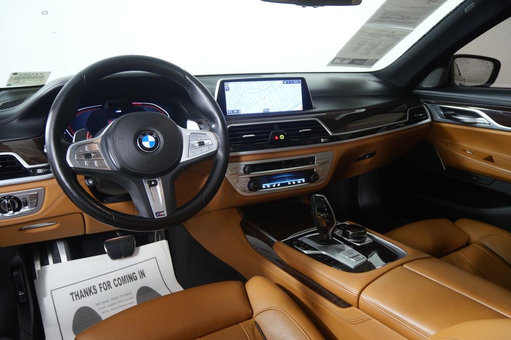 Thumbnail: 2022 BMW 7 Series - 18