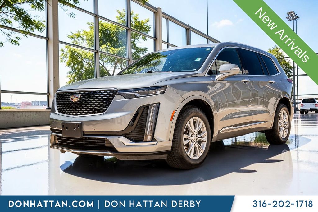 2023 Cadillac XT6 Luxury FWD