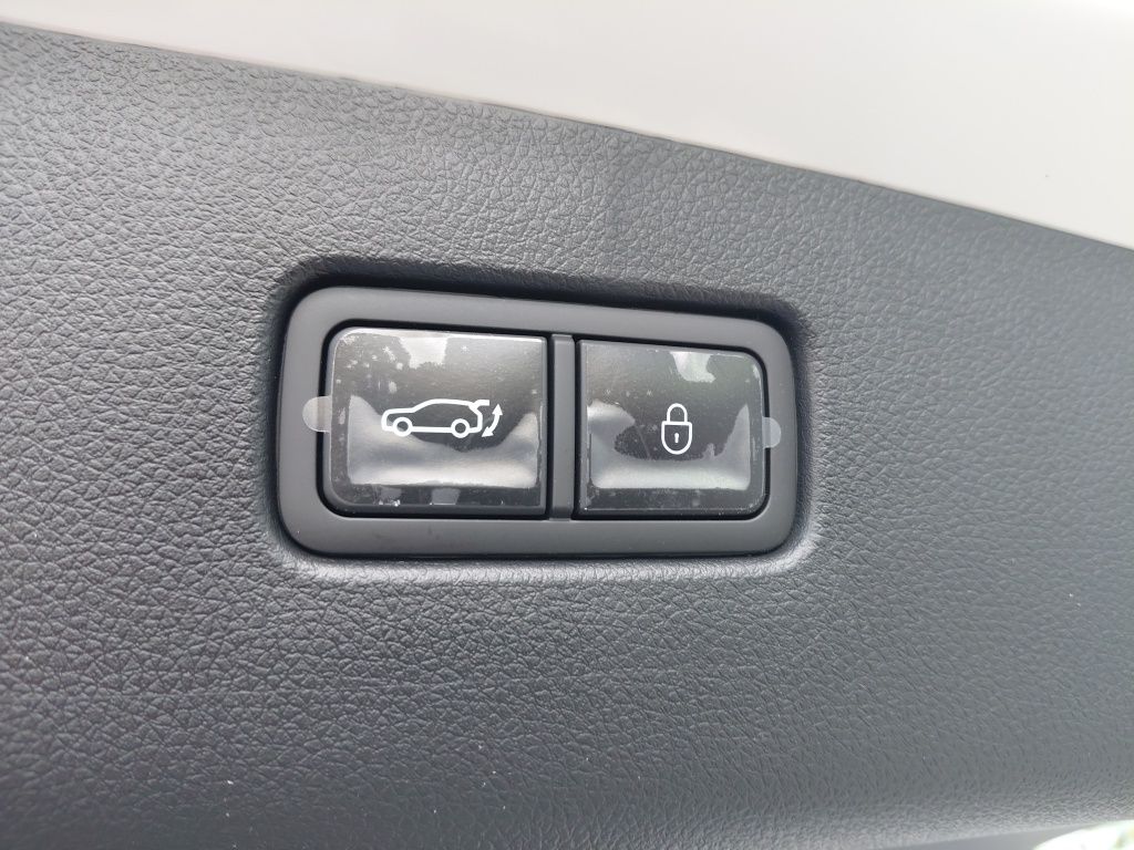 Thumbnail: 2026 Genesis GV70 - 27