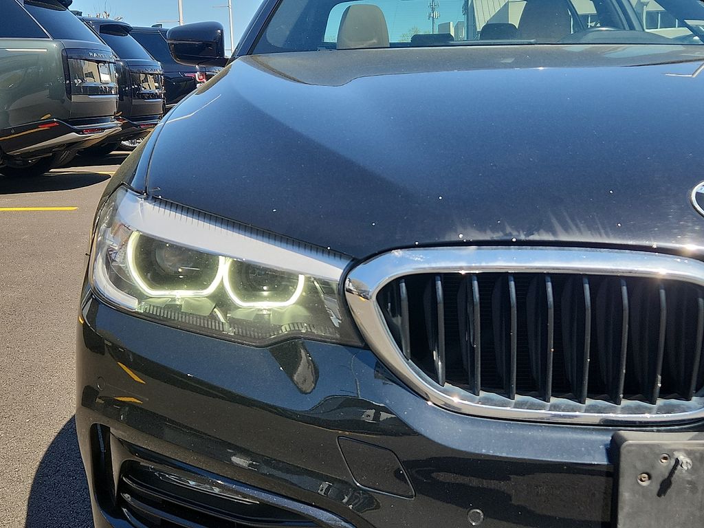 Thumbnail: 2017 BMW 5 Series - 9