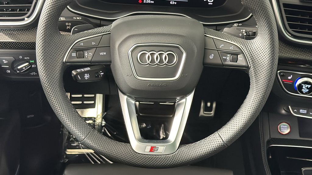 2025 Audi SQ5  13