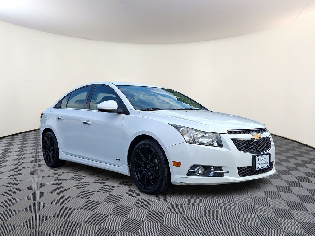 used 2014 Chevrolet Cruze car, priced at $9,259