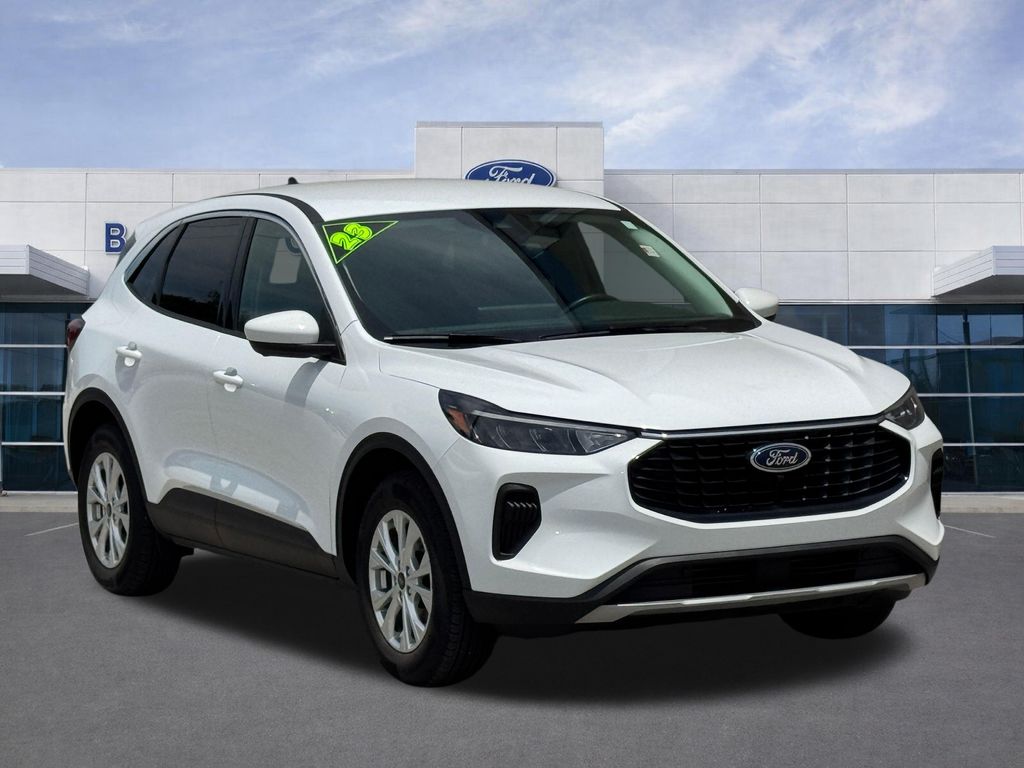 Certified 2023 Ford Escape Active with VIN 1FMCU9GNXPUA83507 for sale in Kansas City