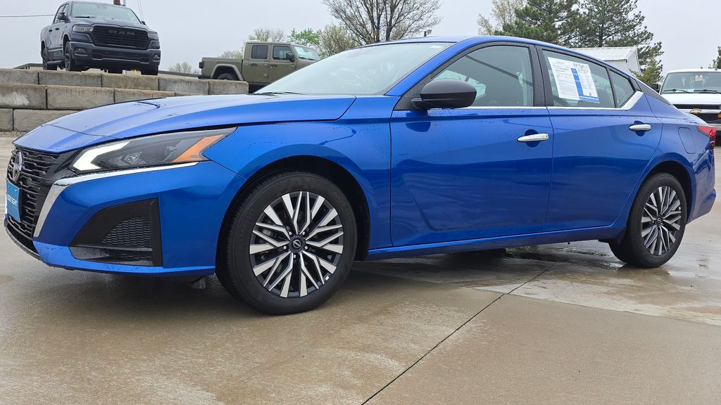 2025 Nissan Altima 2.5 SV