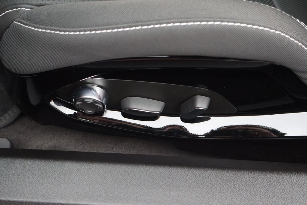 Thumbnail: 2024 Chevrolet Corvette - 16