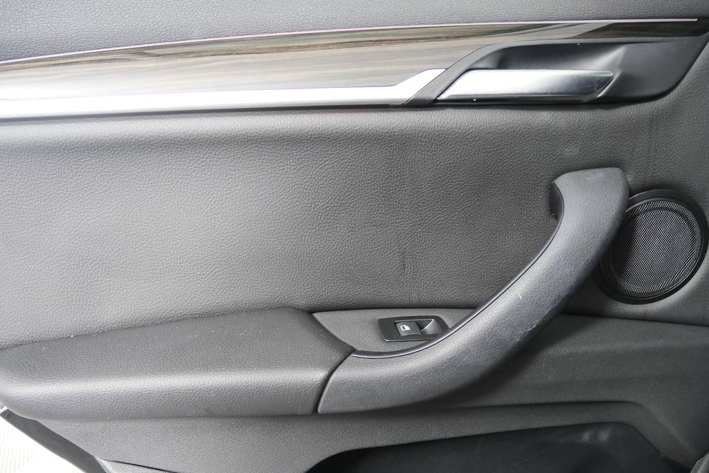 2021 BMW X1 sDrive28i 13