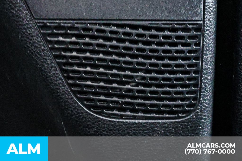 Used 2023 Black Chrysler Touring L image 58