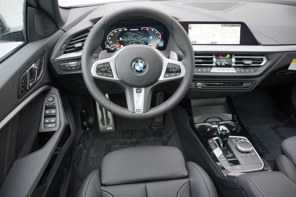 2024 BMW 2 Series M235i xDrive 15