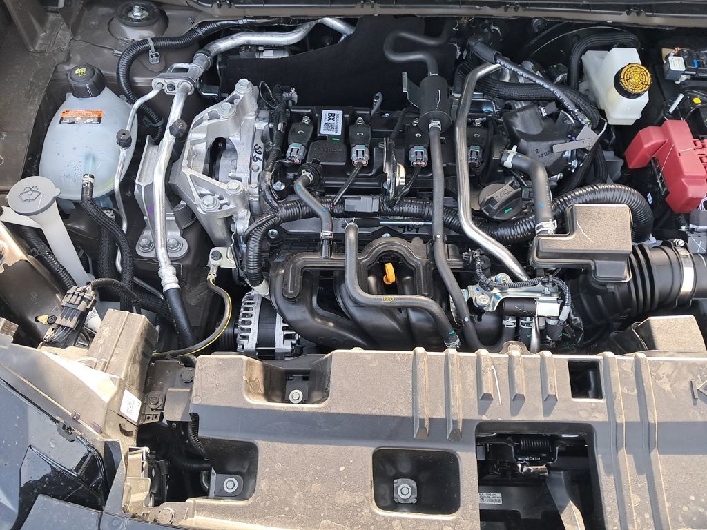 2026 Nissan Kicks SR Brown at South Hills Kia