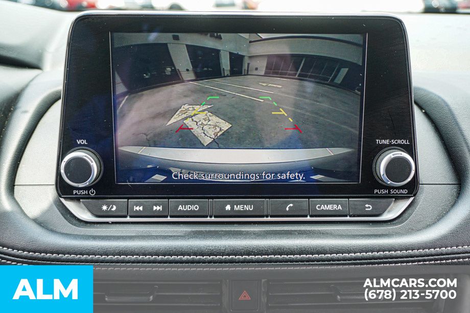 Used 2024 Silver Nissan S image 34