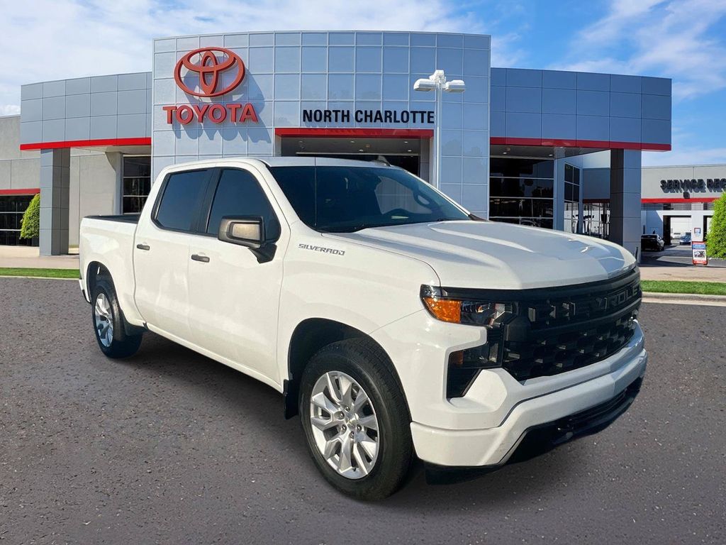 2022 Chevrolet Silverado 1500 Custom