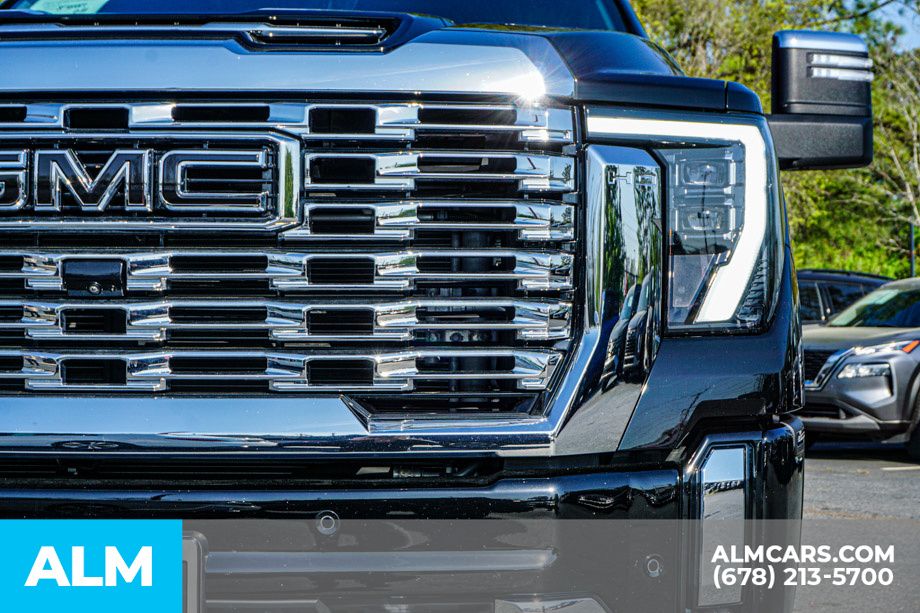Used 2025 Black GMC Denali image 11