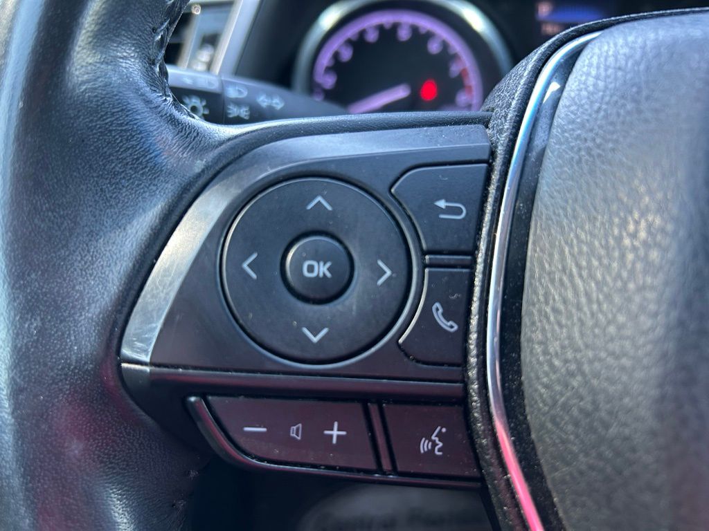 Thumbnail: 2020 Toyota Camry - 19