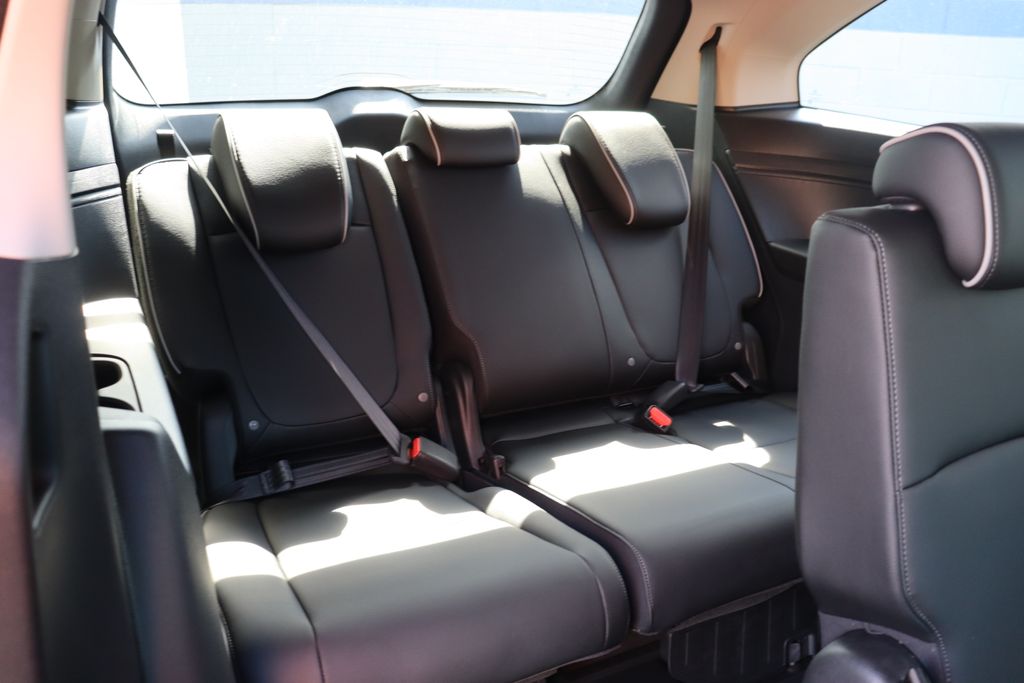 Thumbnail: 2026 Honda Odyssey - 15