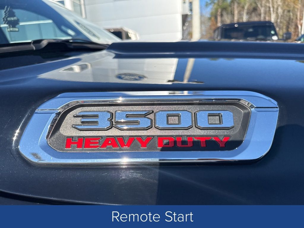 2023 Ram 3500 Limited Longhorn Crew Cab 4x4 8' Box