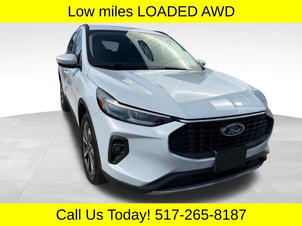 2025 Ford Escape Platinum AWD