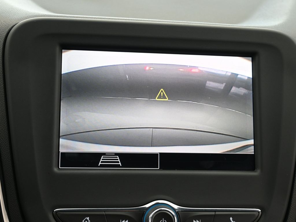 Used 2023 Iridescent Pearl Tricoat Chevrolet RS image 21