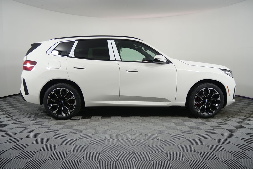 Thumbnail: 2026 BMW X3 - 2