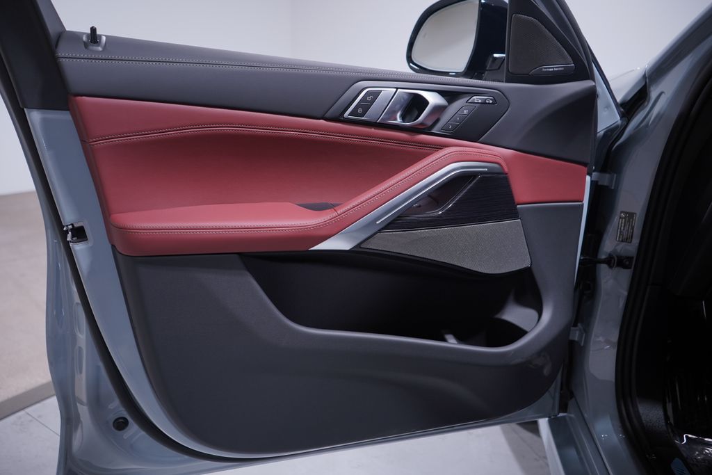 Thumbnail: 2026 BMW X6 - 10