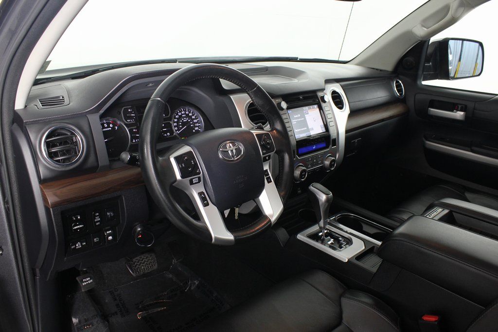 2018 Toyota Tundra SR5 7