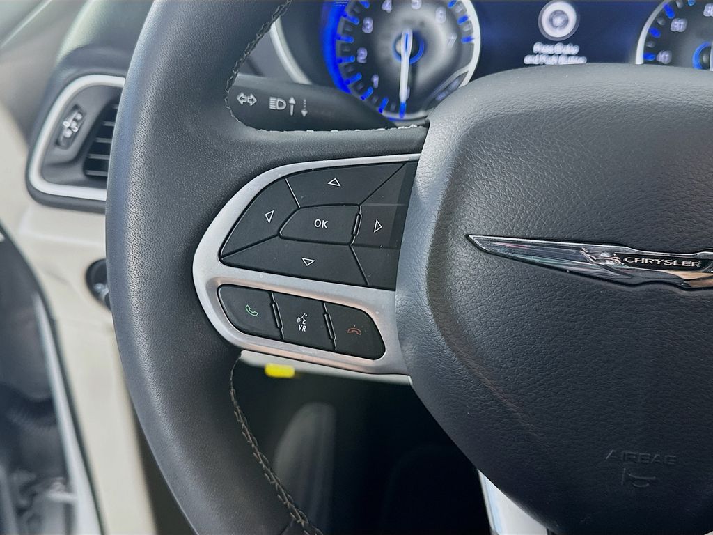 ChryslerPacifica24